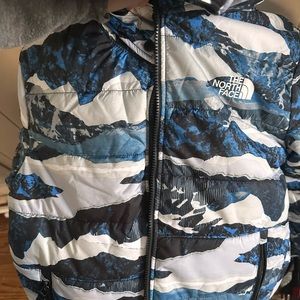 NEW - Boys North Face Mt Chimbo Reversible Jacket - Size XL 14/16